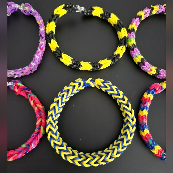 Handmade Purple and Red Rainbow Loom Bracelet Set - Picture 4 of 5